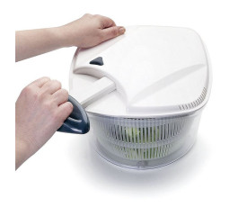 Salad spinner with reciprocating handle - 5 L